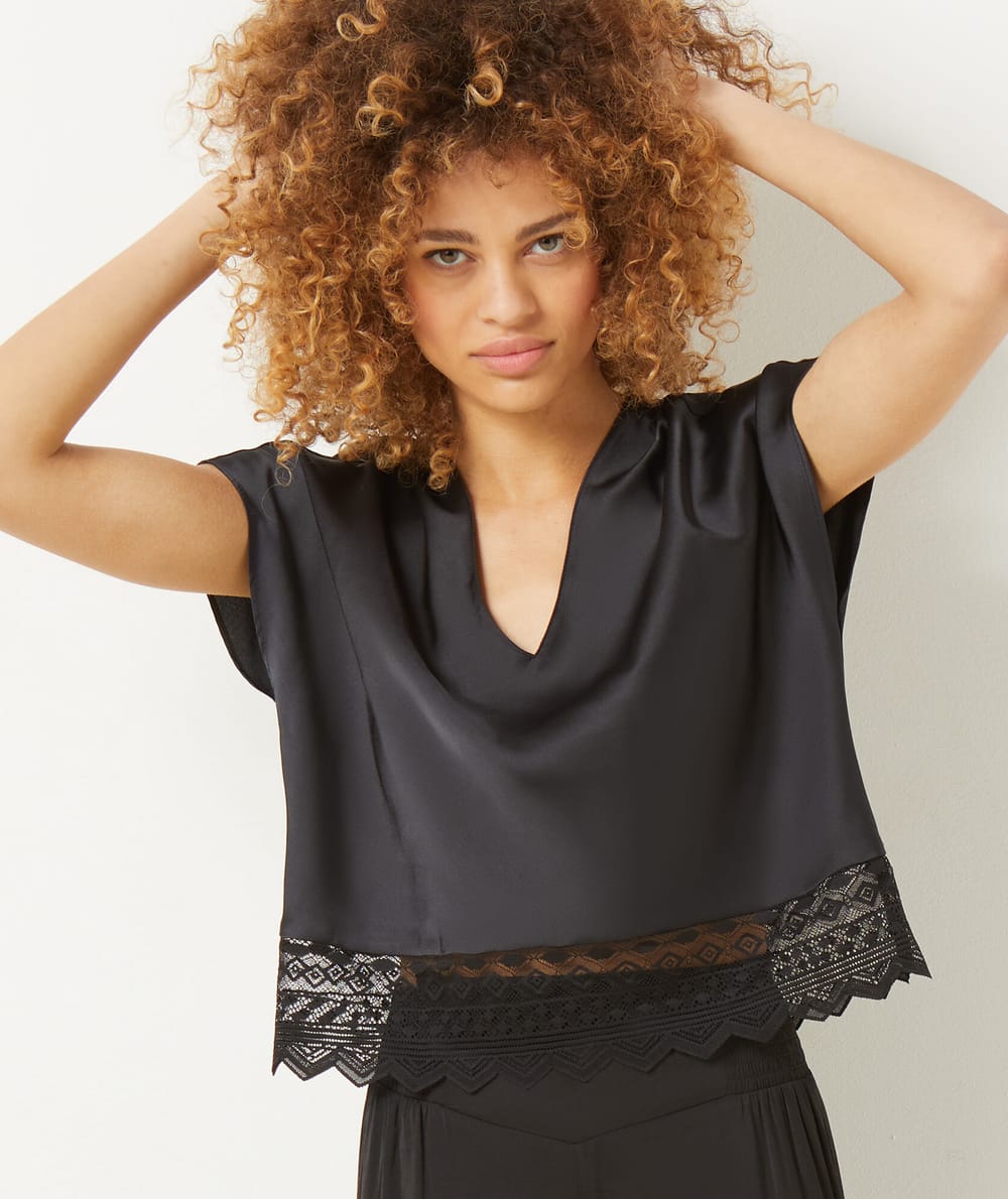 Tee Shirt Noir Femme Taille 44 Avec Dentelle - Occasion En Très Bon état, Style Tunique