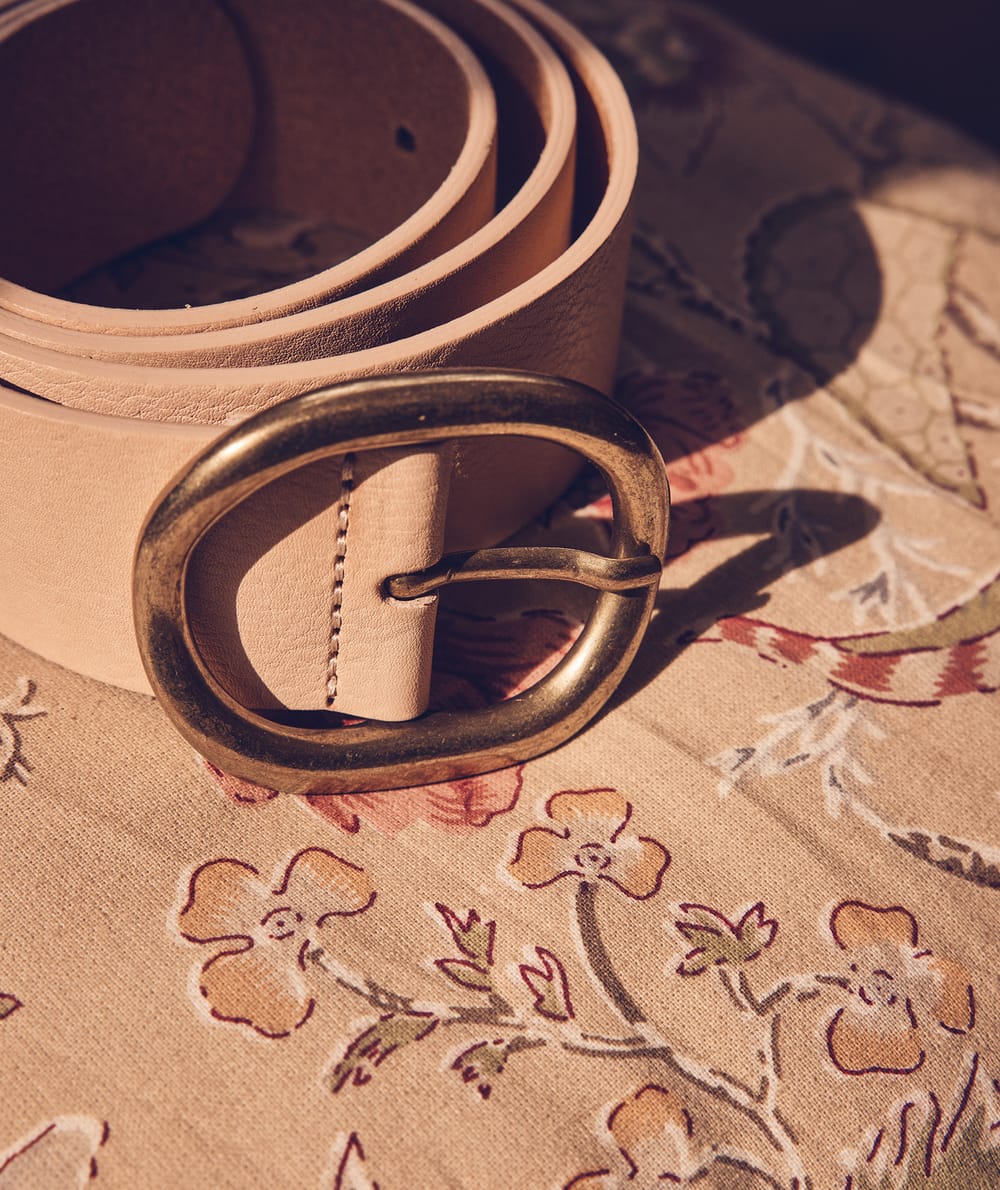 G&uuml;rtel aus Leder Stella;${refinementColor}