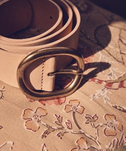 G&uuml;rtel aus Leder Stella;${refinementColor}