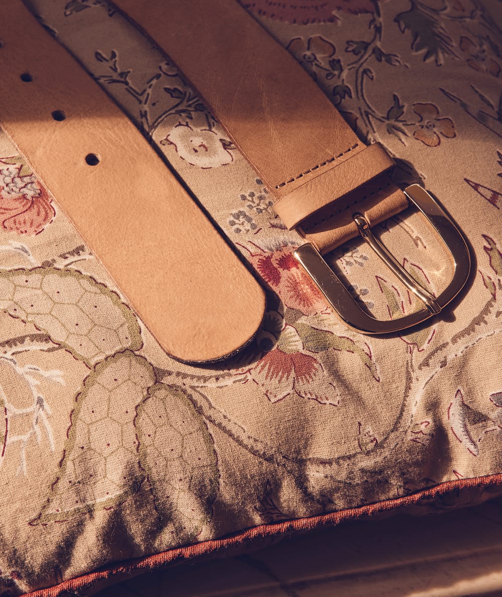 Estelle leather belt;${refinementColor}