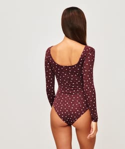Cuerpo segunda piel de mangas largas con estampado de flores;