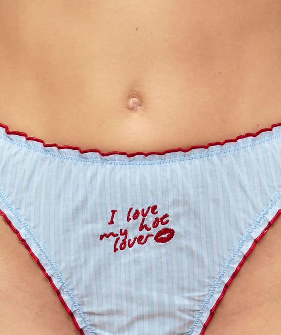 String fronc&eacute; en coton &agrave; rayures avec broderie "I love my hot lover;
