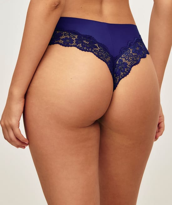 Cheeky brief in microfiber and floral lace;
