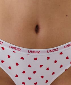 Heart-patterned cotton thong;