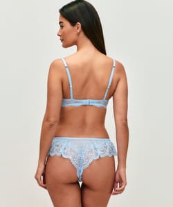 Ultra push-up lace bra;