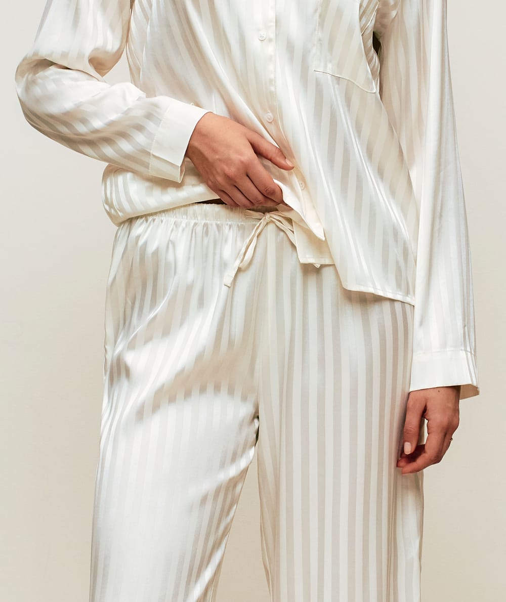 Pantalon large en satin &agrave; rayures;