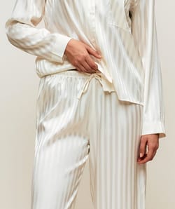 Pantalon large en satin &agrave; rayures;
