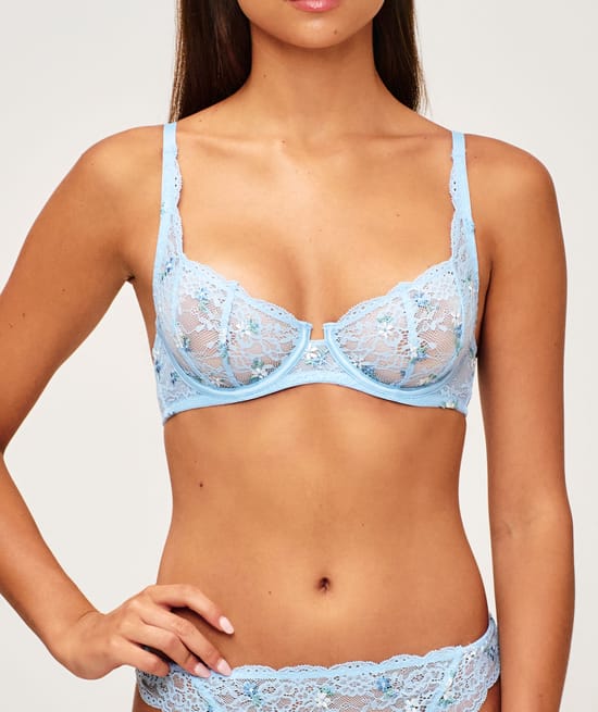 Soutien-gorge corbeille en dentelle et broderie florale;