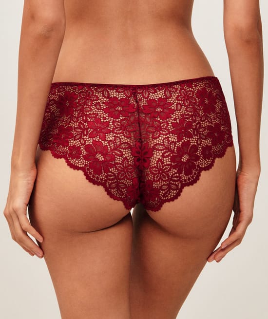 Shorty in floral lace;