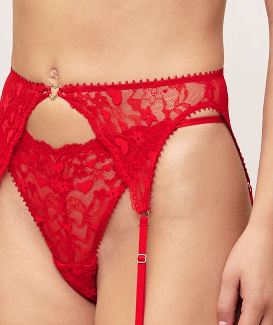 Lace suspender belt;