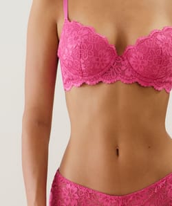 Sujetador push-up de encaje;