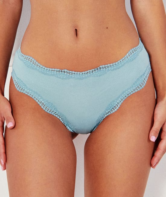 Cotton cheeky pants ;
