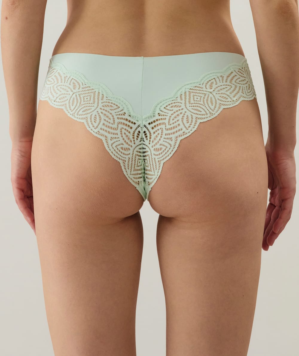 Microfibre cheeky;