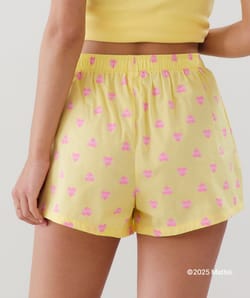 Short Barbie;