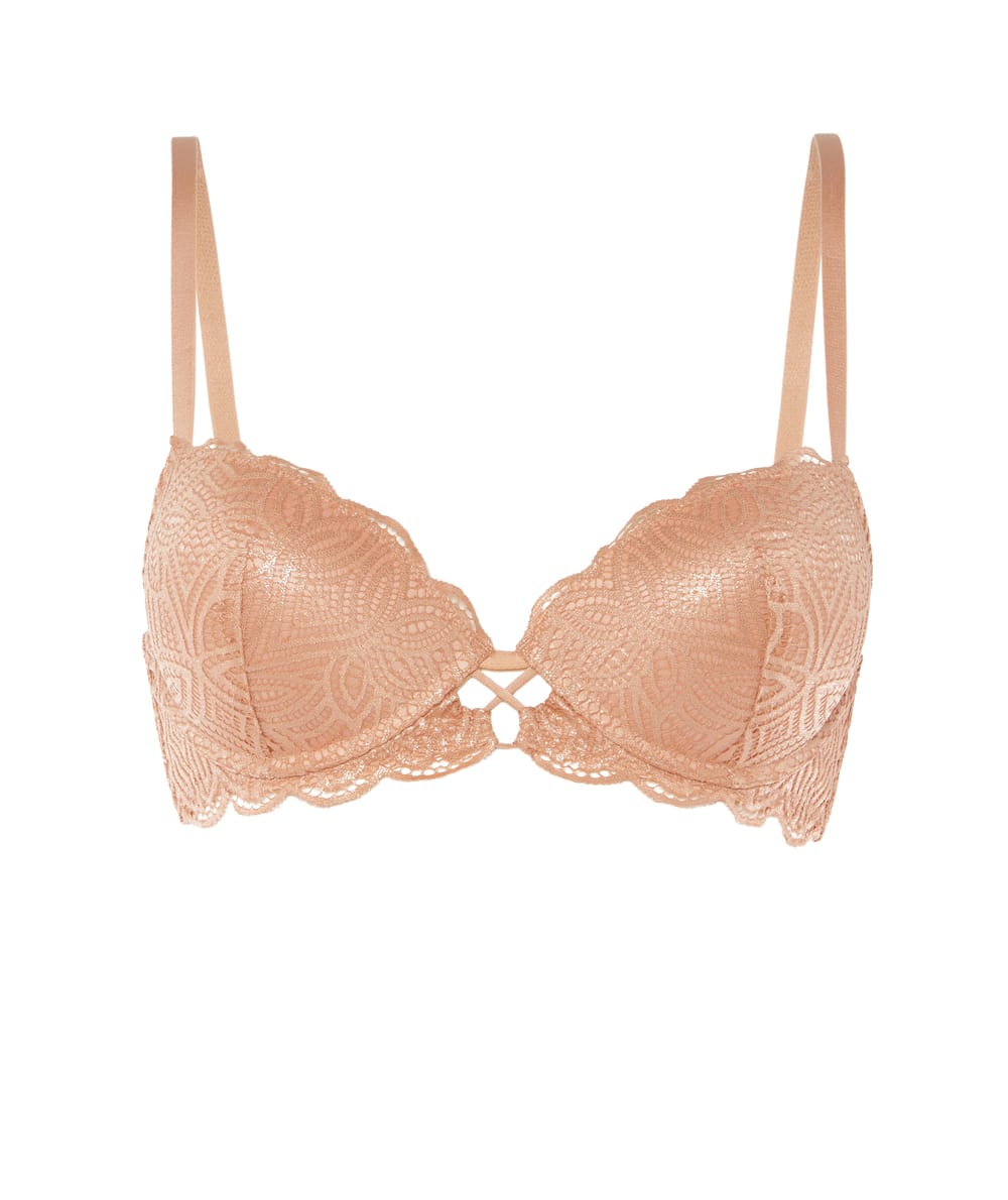 Lace push-up bra;