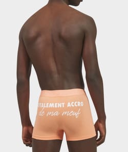 boxer &agrave; message "totalement accro de ma meuf";