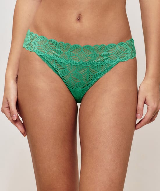 Lace thong;