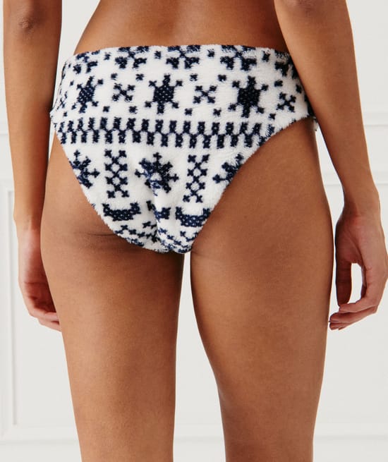 Christmas-patterned fleece briefs;