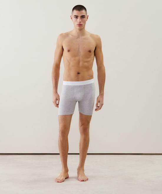 Long cotton boxer shorts;
