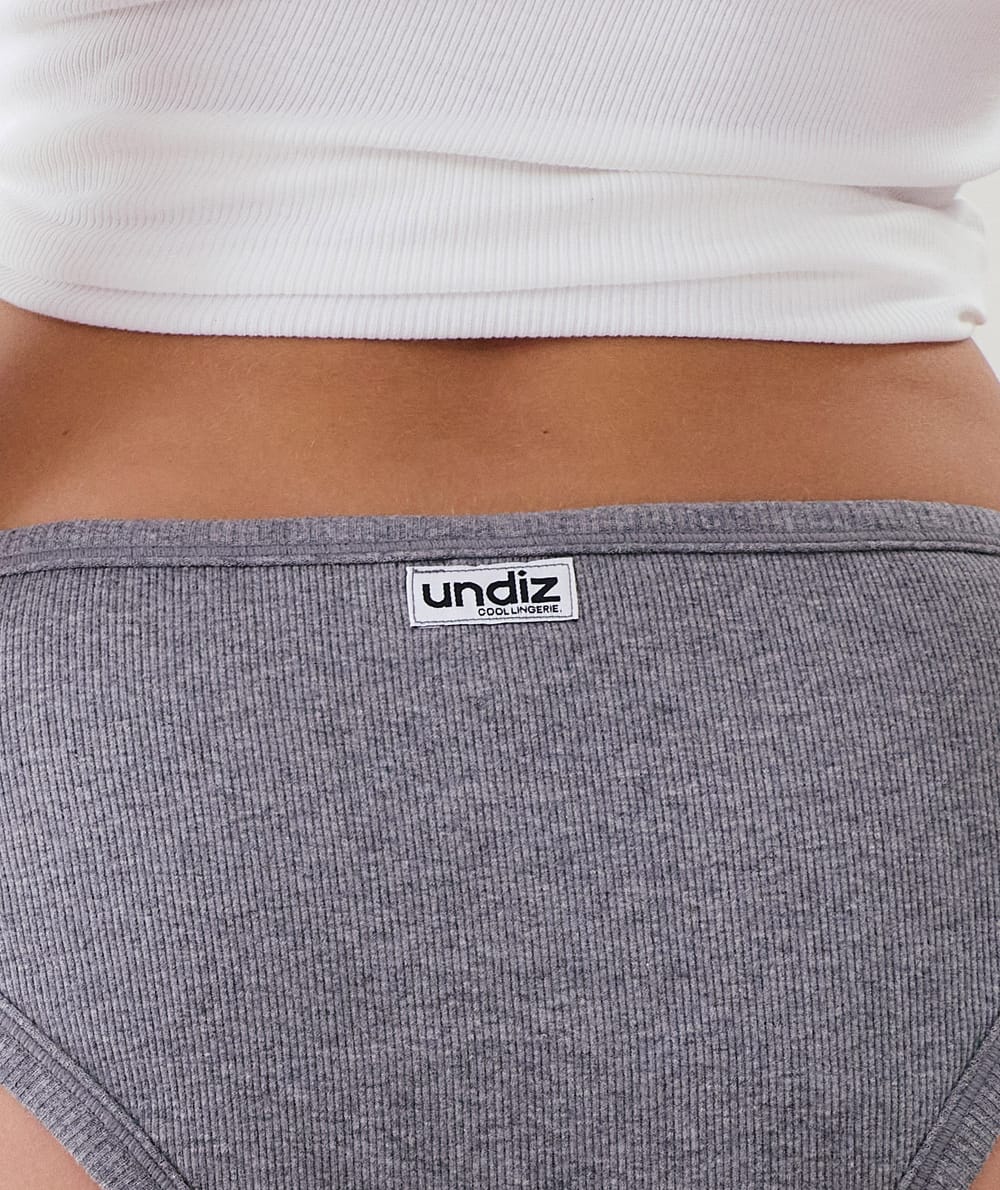 Medium flow - Cotton period brief;