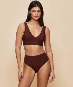 High-waisted seamless microfibre thong;