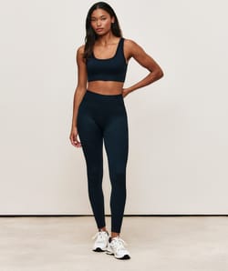 Seamless leggings;