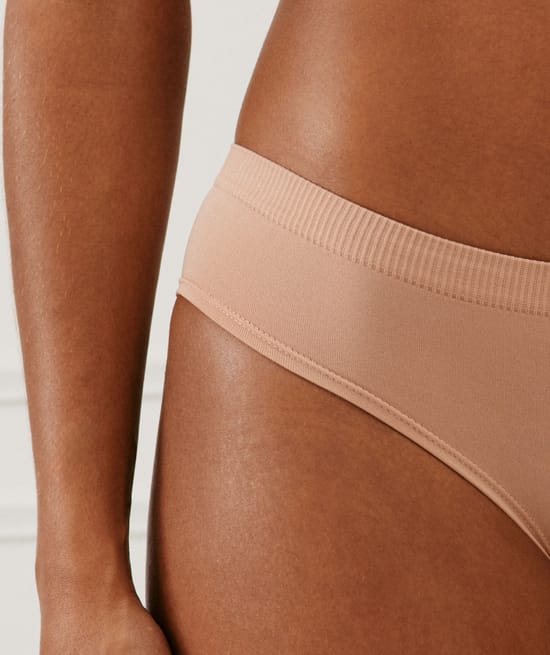Seamless hipsters;