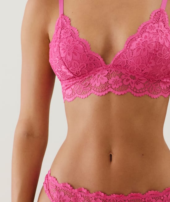 Lace thong;