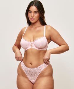 Balconette bra in lace;