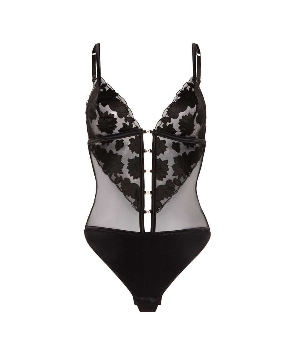 Tulle and lace body ;