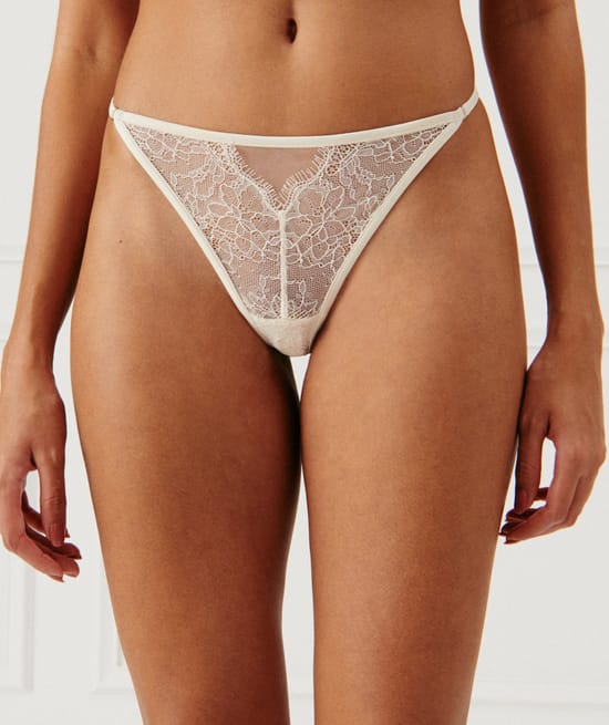 Tanga en dentelle;