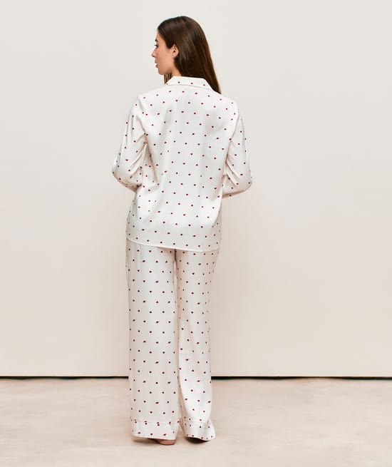 Pantalon en satin motifs c&oelig;urs;