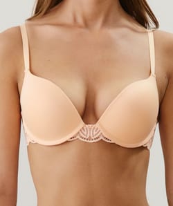 Sujetador ultra push-up de encaje;