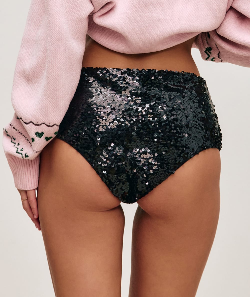 Sequin shorty;