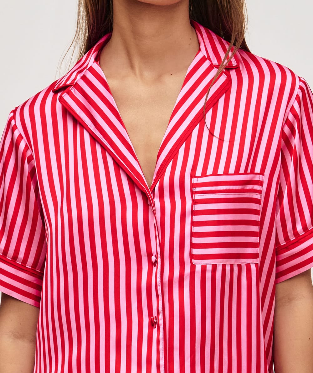Short-sleeved striped satin shirt;