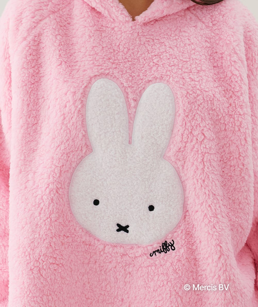 Miffy plaid sweater;