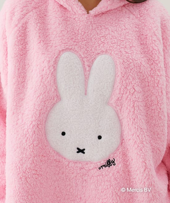 Miffy plaid sweater;