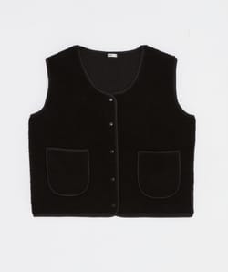 Sherpa sleeveless jacket;