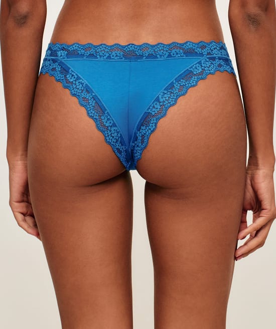 Cotton and lace thong;