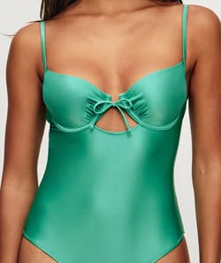 One piece - Swimsuit;