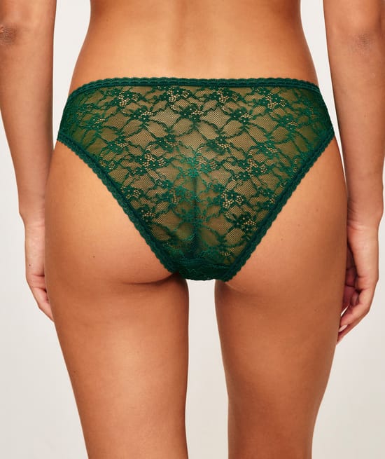  Lace panties;