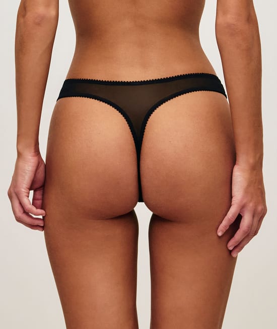 String en dentelle;