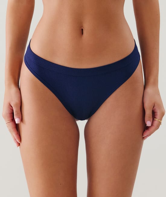 Seamless brief;