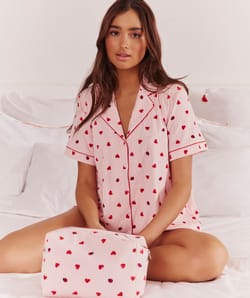 Jersey pouch with heart and ladybug patterns;