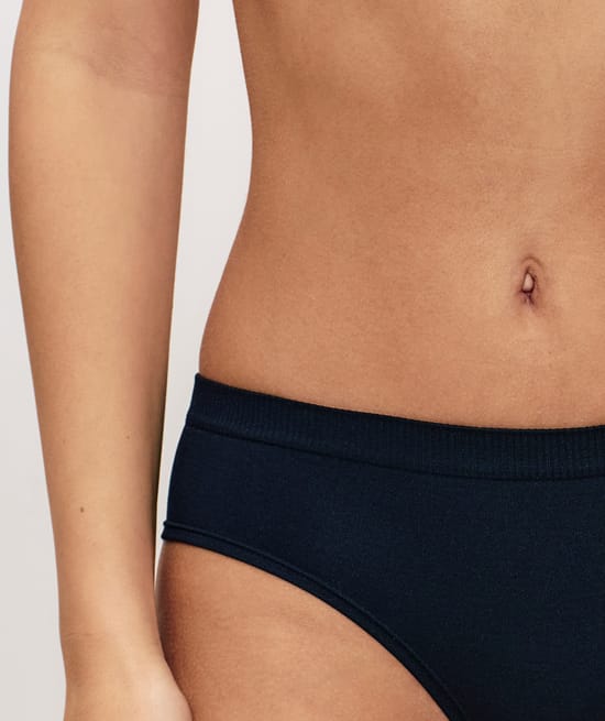 plain seamless shorty - black;