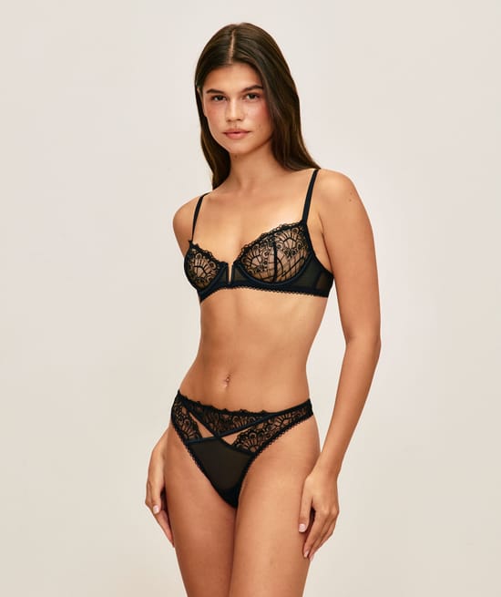 Soutien-gorge corbeille avec broderie florale;