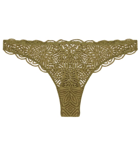 Lace tanga briefs;