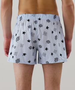 Patterned boxer shorts;