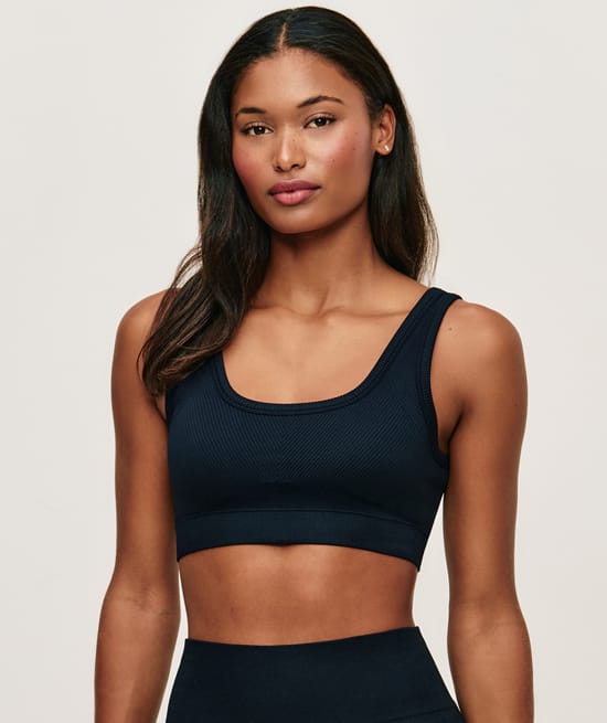 Seamless sports bra;