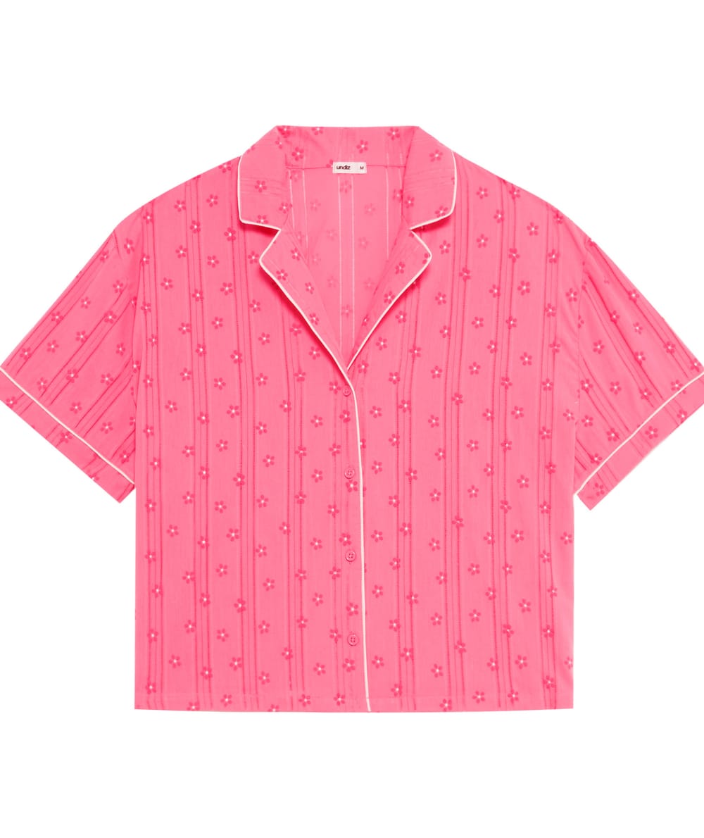 Cotton shirt;